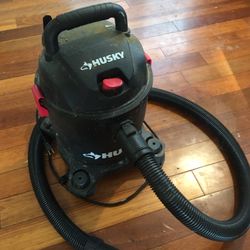Husky Wet/ Dry Shop Vac