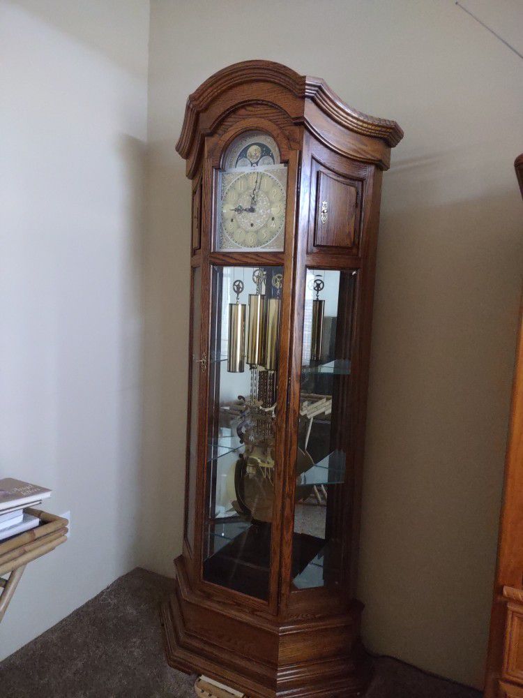 Howard Miller Grandfather Floor Clock 81 In High. Beautiful Piece Of Furniture! Will Barter For Landscaping Work. 🙂