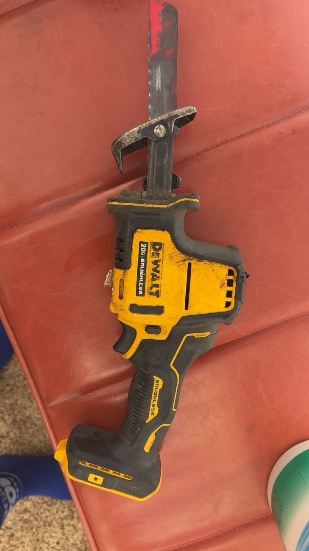 Cordless Compact Saw 