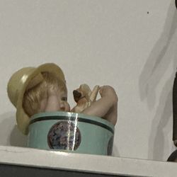 PORCELAIN DOLL ORNAMENT - 20$ Rare Vintage 