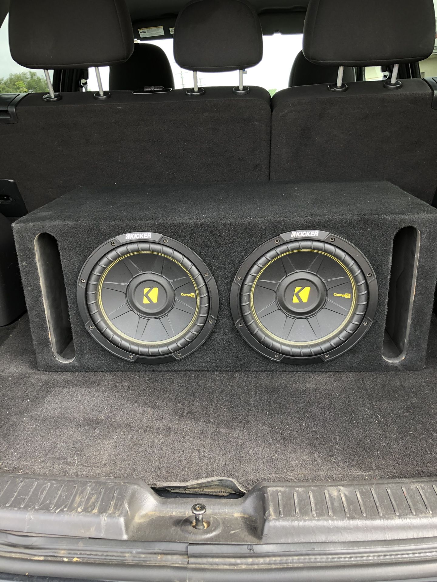 2 subwoofer kicker comp (10)