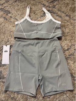 ALO SET SIZE XL BRAND NEW