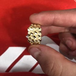 Medium 10k Nugget Square Ring 
