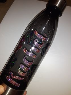 Customized cups