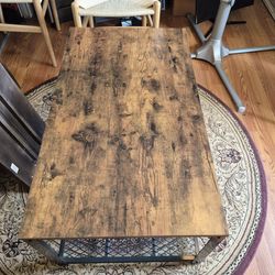 Nice Used Excellent Condition Living Room Center Table.