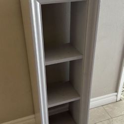 Wall shelves 