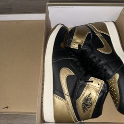 Size 10 Air Jordan 1 Retro High OG 