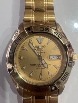Seiko mens watch.   Like new.