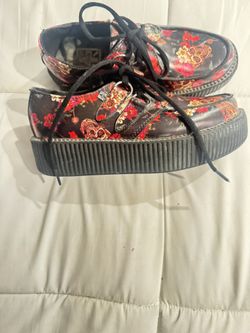 TUK Creepers Size 7 Skull Floral Design