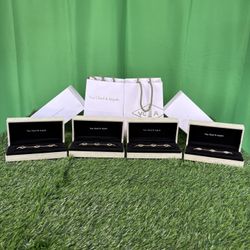 Van Cleef Bracelets - Black / White / Green / Red