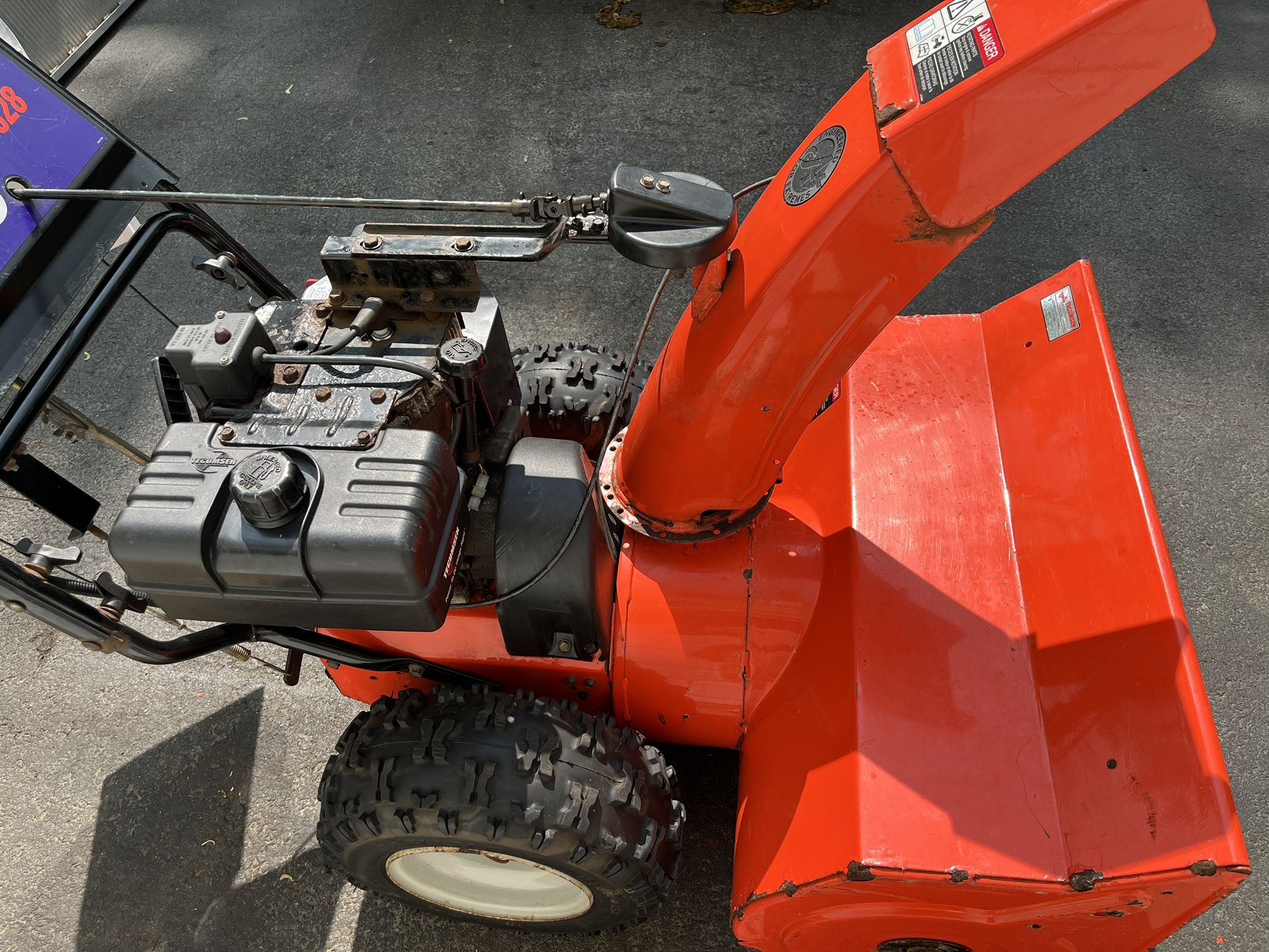 28 “ Ariens 1028 Snowblower for Sale in Fairfield, CT OfferUp