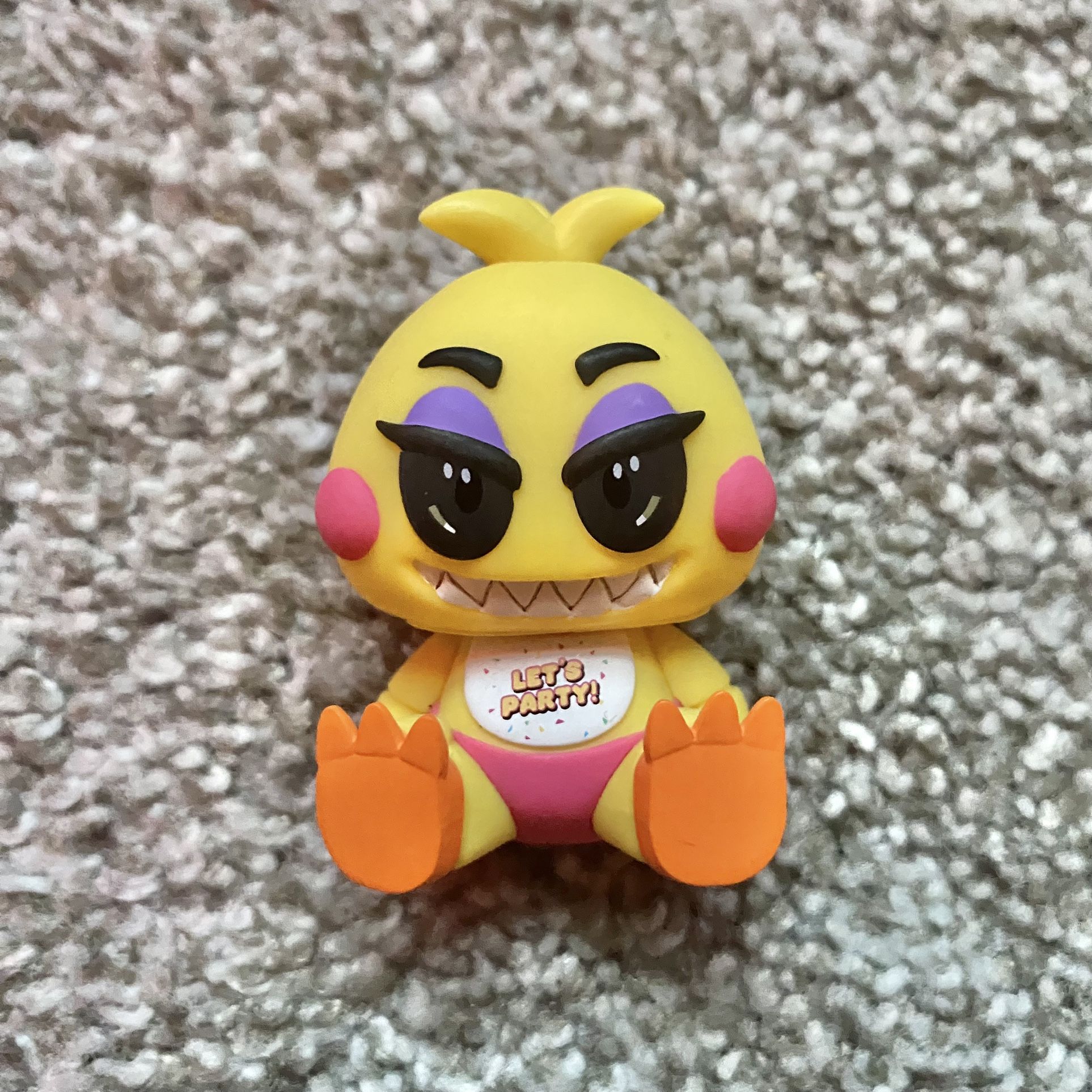 Funko FNAF Mystery Mini Figure Sitting Chica 1/36 No Beak Five Nights At Freddys