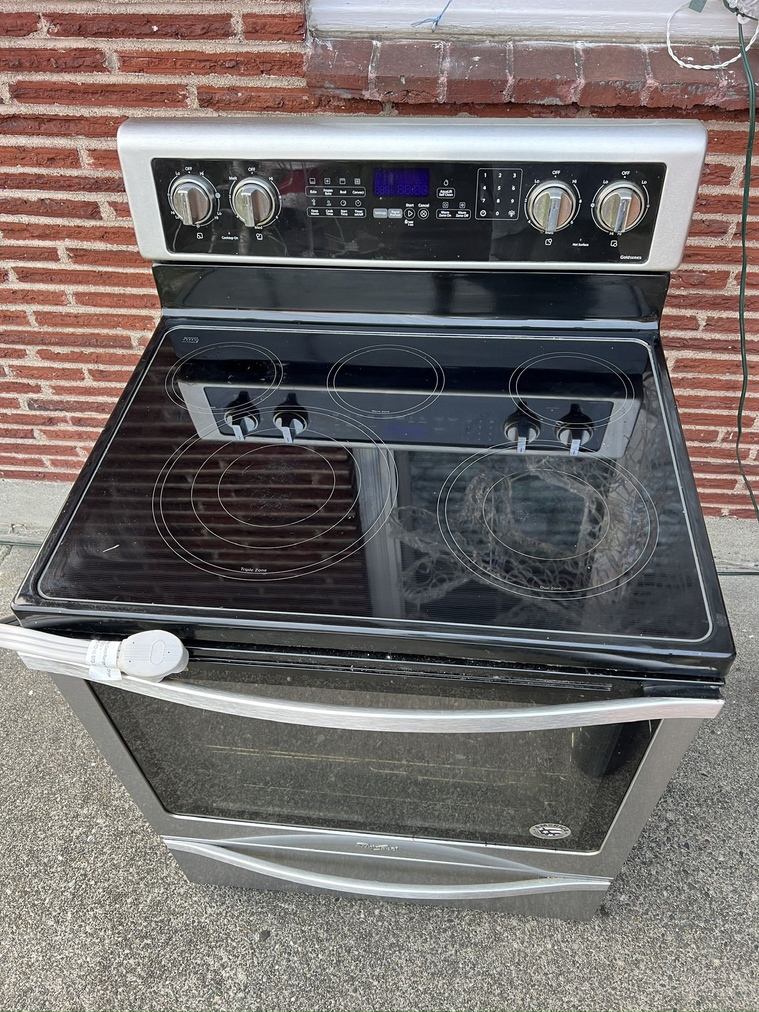 Electric Range FREE