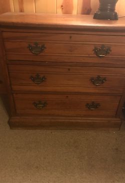 Antique classic Large chest. 39wx19 dx32h Great for nightstand too! $200
