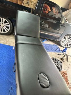Portable massage table