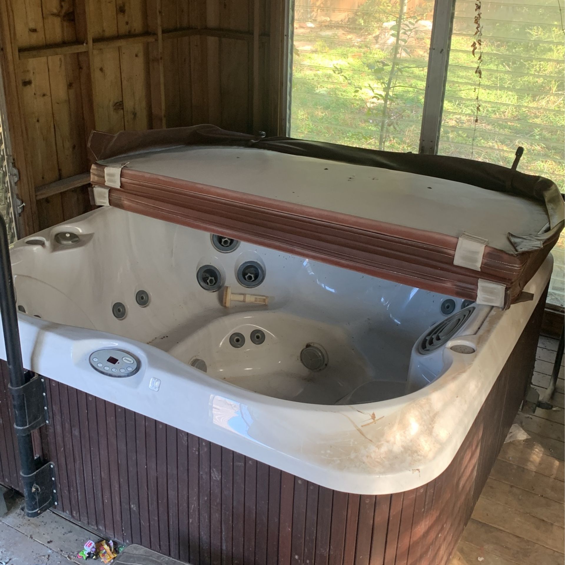 HOT SALE!!! JACUZZI!!!