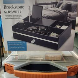Brookstone Men's Valet