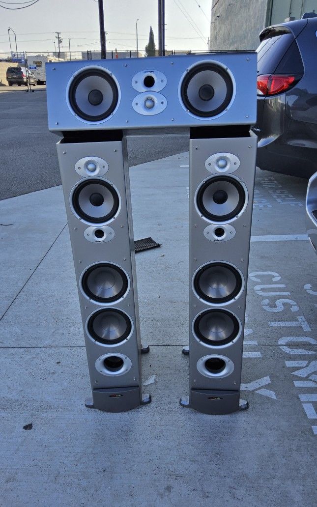 Polk Audio Tower And Center Rti10