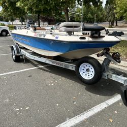 18’ Silver line Tri Hull