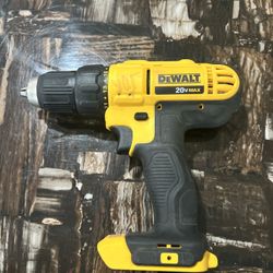 USED Dewalt DCD771 20V 1/2 Li-Ion Drill Driver TOOL ONLY DCD771
