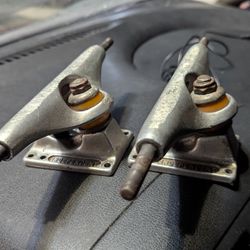 Stage 8 Independent Trucks 