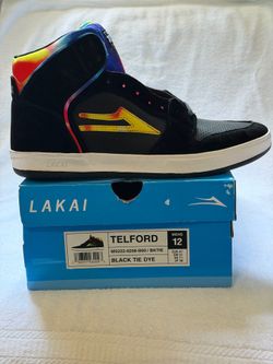 MENS LAKAI SIZE: 12
