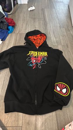 Kids spider-man hoodie (medium)