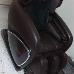 3D Zero G High Tech Massage Chair Cozzia