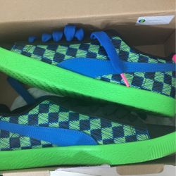 Pumas Size 9 In Half
