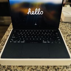 AppleMacBook Air 13-inch 2024 M2 / 16GB RAM / 256GB SSD / 8-Core GPU / midnight 