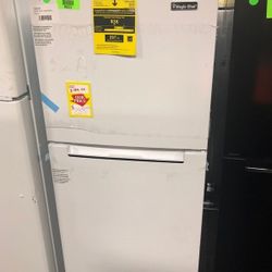 Magic Chef Refrigerator HMDRW