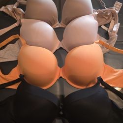 VS Bra's