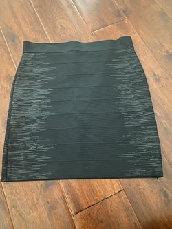 Guess bandage skirt