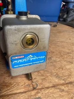 Robinair vacuum pump , 3 A/C manifold gauges, Reusable Hose & Gauge, OMT vacuum pump, ++ A/C items