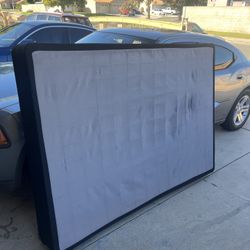 Sealy Full Size Mattress And Box spring, 