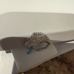 Size 7 Diver Ring W/ Diamonds
