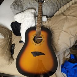 Dean Acoustic Guitar w/ Case – Great Condition – Perfect for Beginners