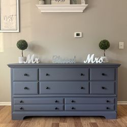 ✨🩶Gorgeous Solid Oak Dresser🩶✨