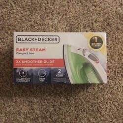 Black and Decker Easy Steam Compact Iron for Sale in King, NC - OfferUp