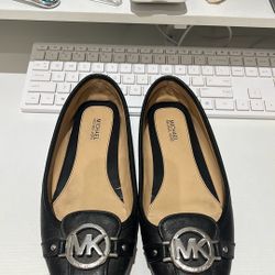 Michael Kors Flats