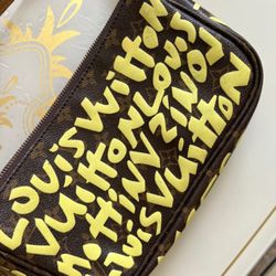 Pre Owned Louise Vuitton  Shoulder Bag