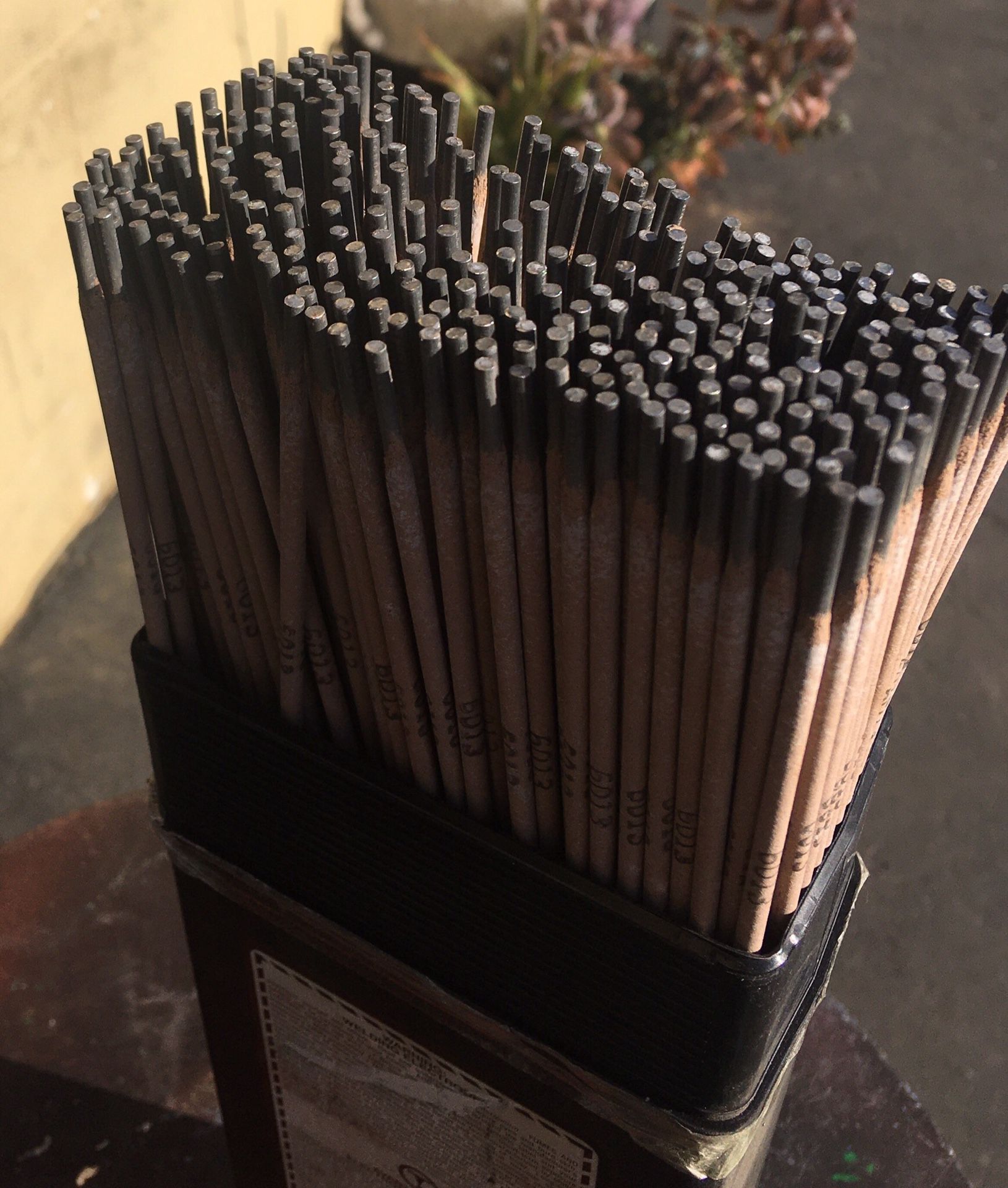 Hobart Welding Rods for Arc welder - 3/32” E6013 electrodes 10# box
