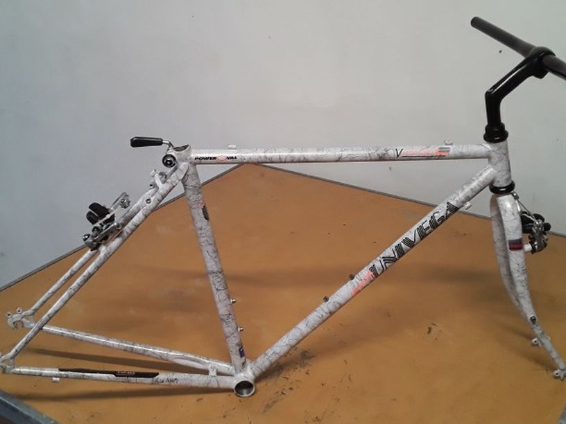 UNIVEGA Via De Oro 18" 700c Steel Hybrid Gravel Touring Bicycle Frameset 