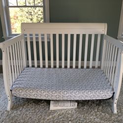 Baby crib