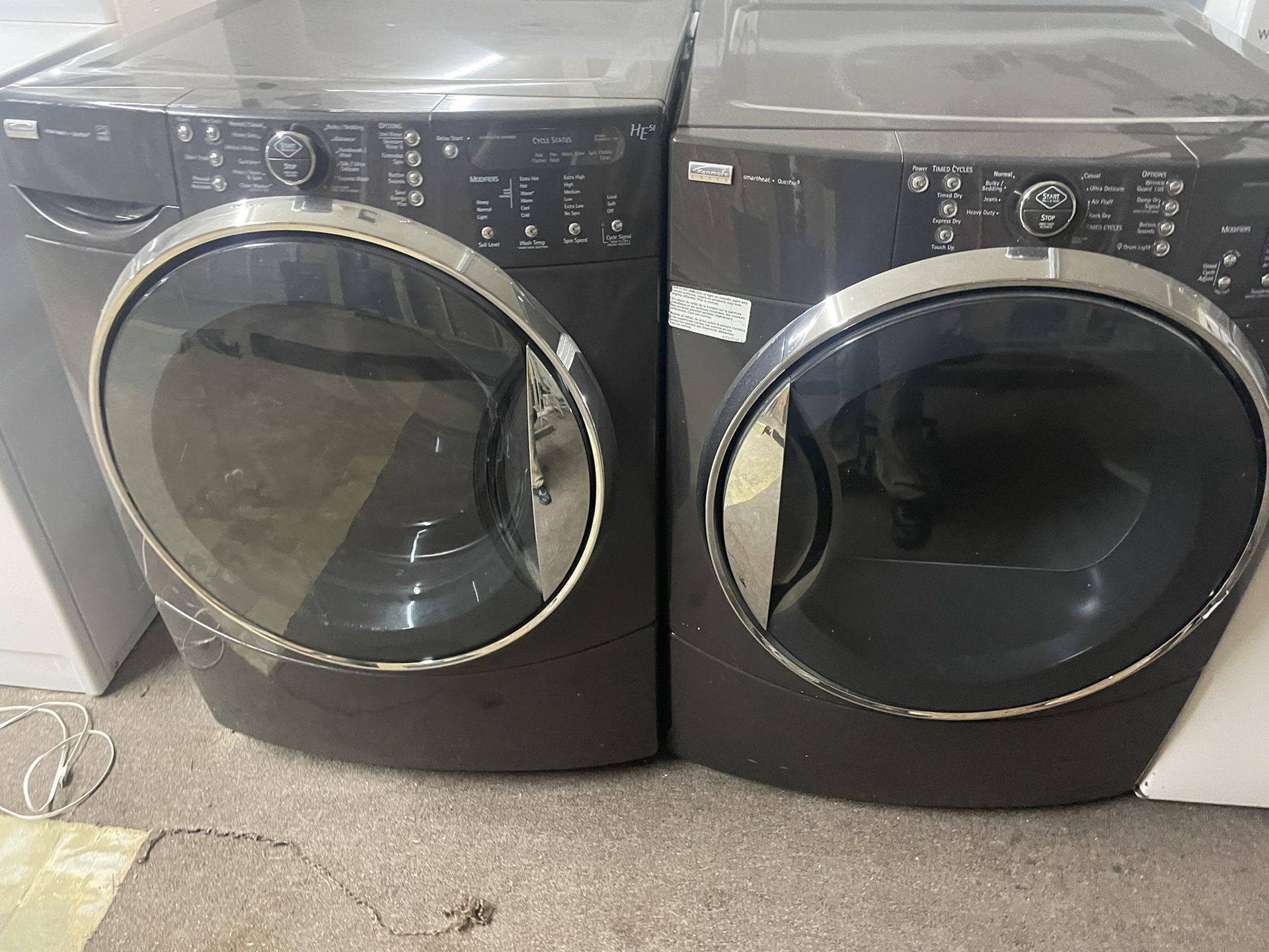 Kenmore Front Load Stackable Set / Warranty for Sale in Warren, MI