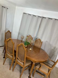 🇺🇸 USA MADE Thomasville Dining Table with 6 Cane Back Chairs