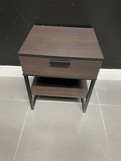 Nightstand  18/21/16