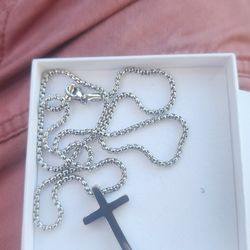 (1) BRAND NEW 22" STERLING SILVER NECKLACE WITH CROSS PENDANT