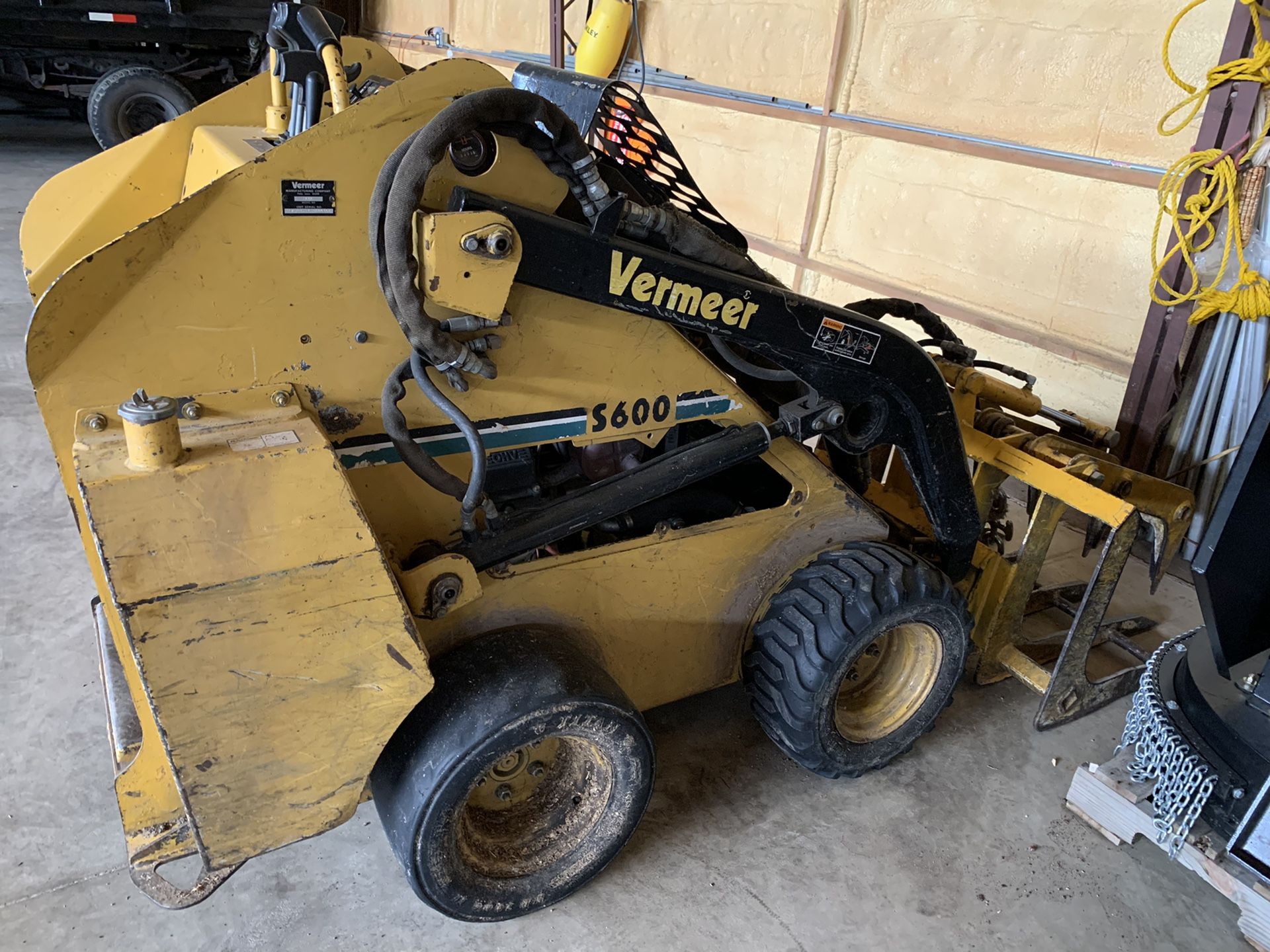 Vermeer S600 mini skidsteer for Sale in Pingree Grove, IL OfferUp