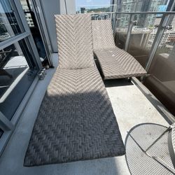 🪑 Free Seagrass Woven Chaise Lounges with Wheels  (Set of 2) – Must Pick Up Together